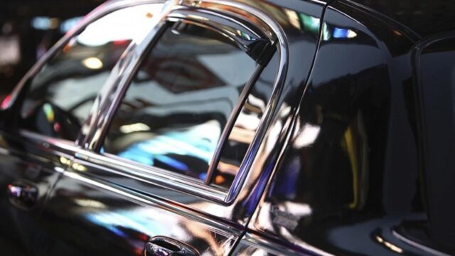 Featured image for What Are the Signs You Need to Replace Your Car Window Tint in Springfield MO?